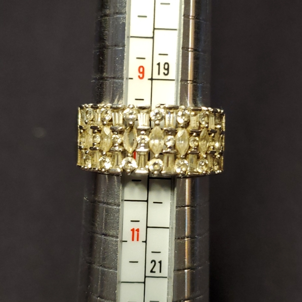 Sterling Silver and CZ Ladies Ring - Picture 6 of 8